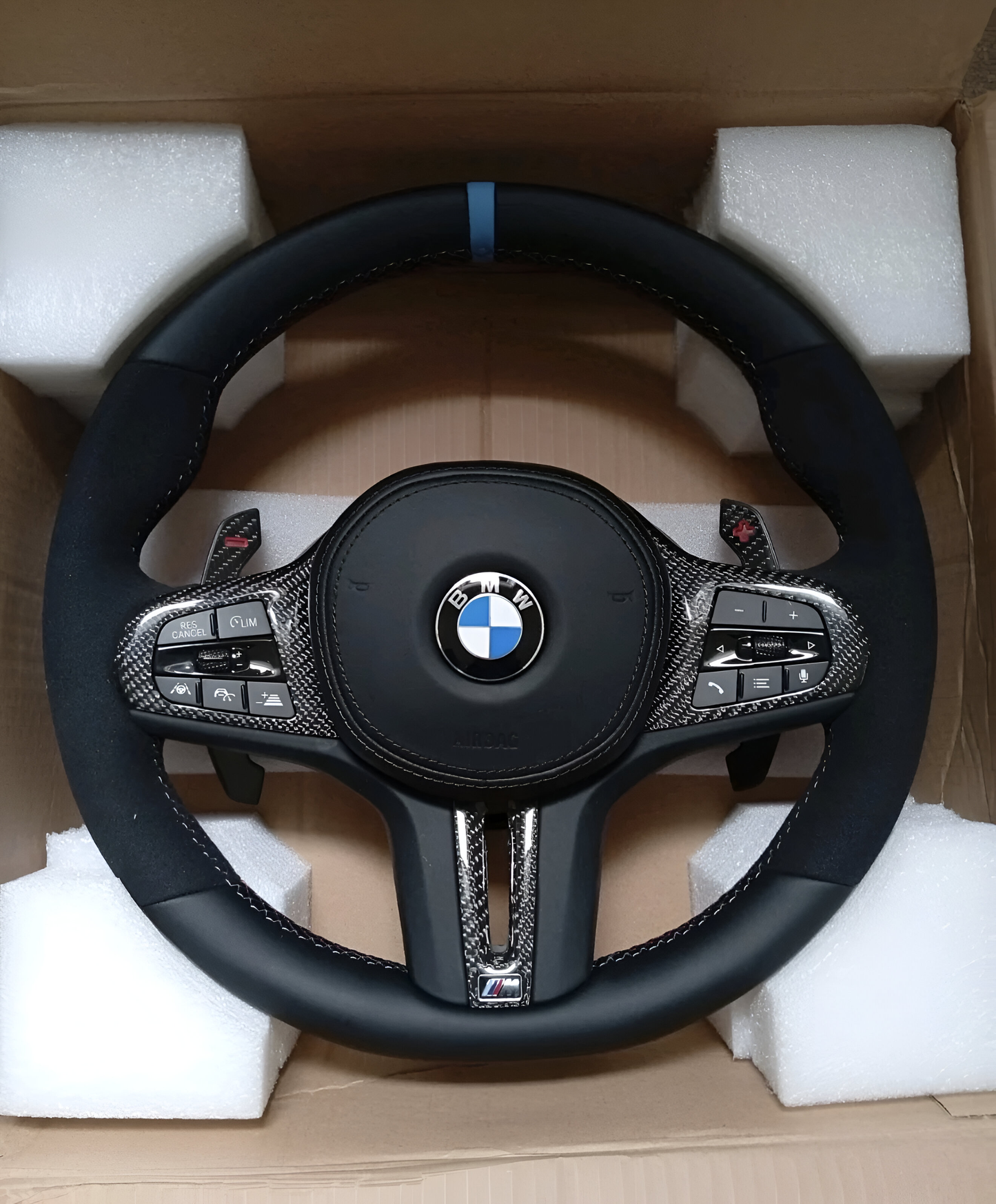 BMW G series Steering Wheel Carbon Fibre & leather & Alcantara ￼